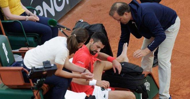 九游体育：德约科维奇自曝带伤作战内幕！医疗暂停紧急注射赛后坦言：痛苦(图2)