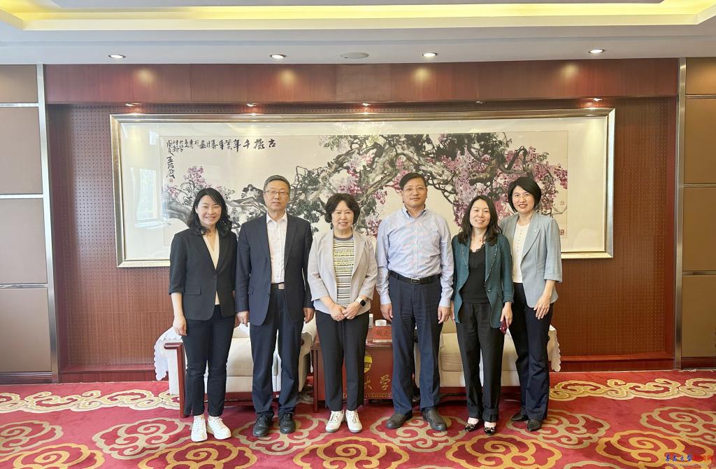 九游体育：中国营养学会一行来校座谈交流(图1)