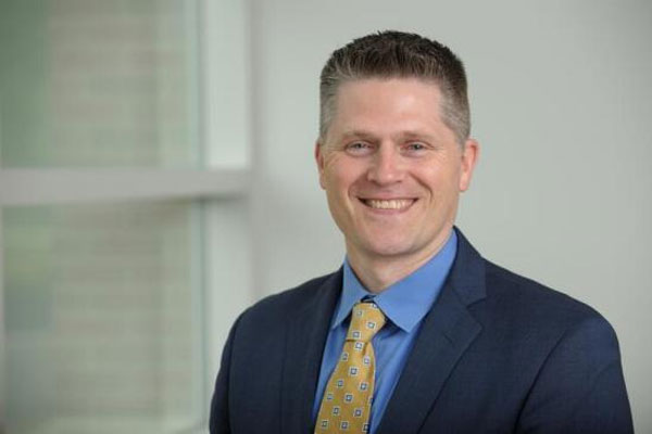 九游官网入口：集宠国际携手 UIUC 顶尖专家淘力派处方粮以科学营养筑牢宠物健康防线(图3)