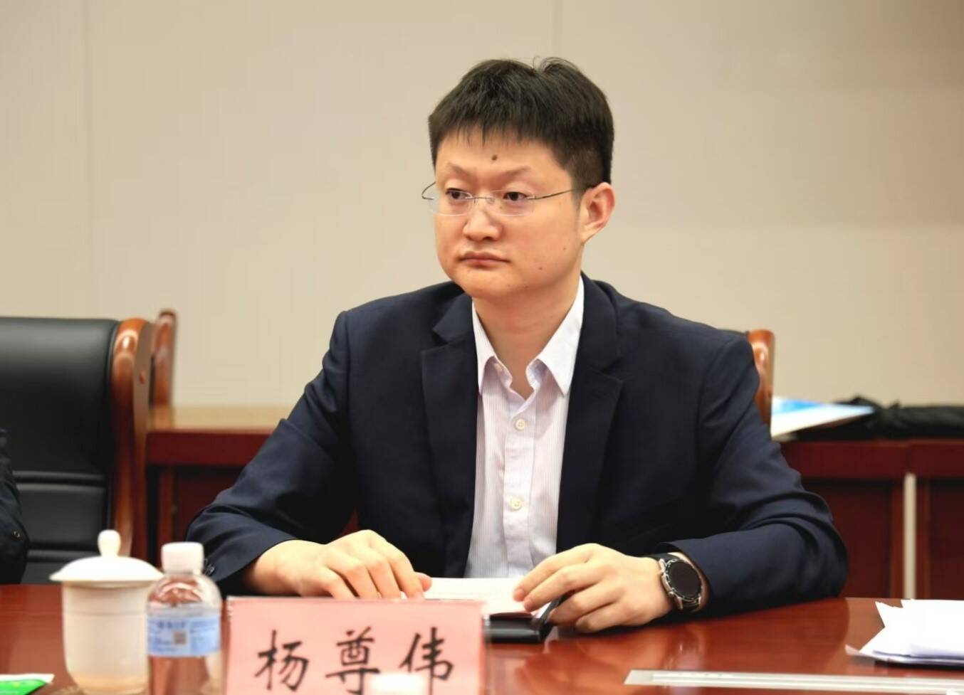 济南市推动宠物经济高质量发展暨 人宠友好与城市文明座谈会召开(图4)