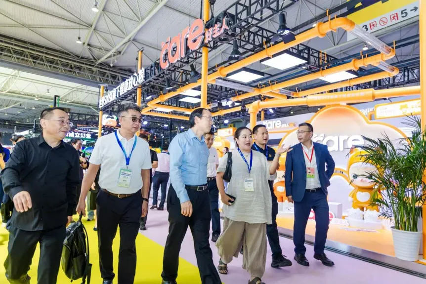 九游体育：通威集团旗下Care好主人闪耀成都宠博会以“均衡营养无负担”树立科学喂养新标杆(图2)