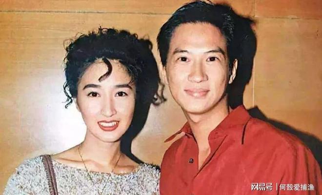 张家辉与关咏荷香港街头美食61岁关咏荷状态引关注(图7)