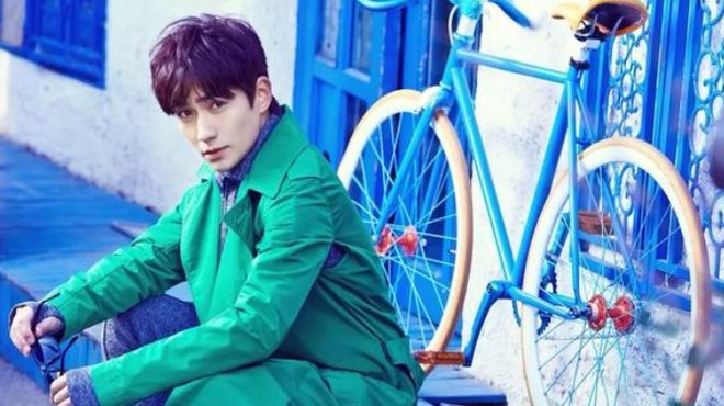 九游体育：朱一龙曾被吐槽又老又丑如今秒杀众多小鲜肉无愧偶像实力派(图2)